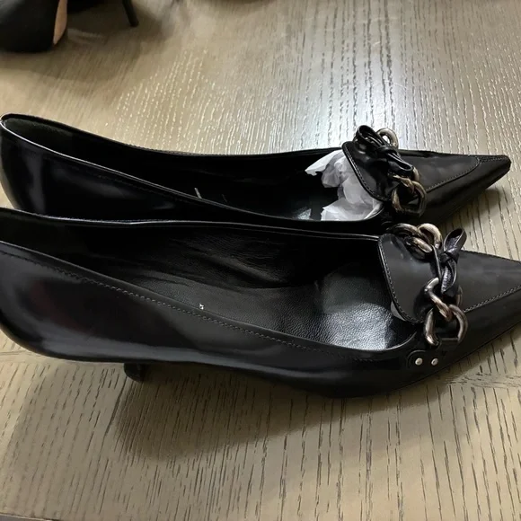 Prada Black Leather Heels with Chain Accent - Picture 3 of 8